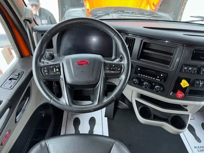 2023 PETERBILT 579