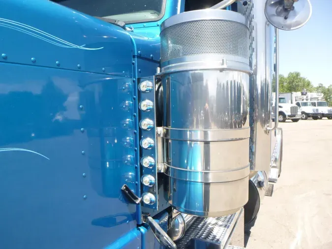 2020 Peterbilt 389