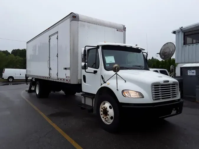 2018 FREIGHTLINER M2 106