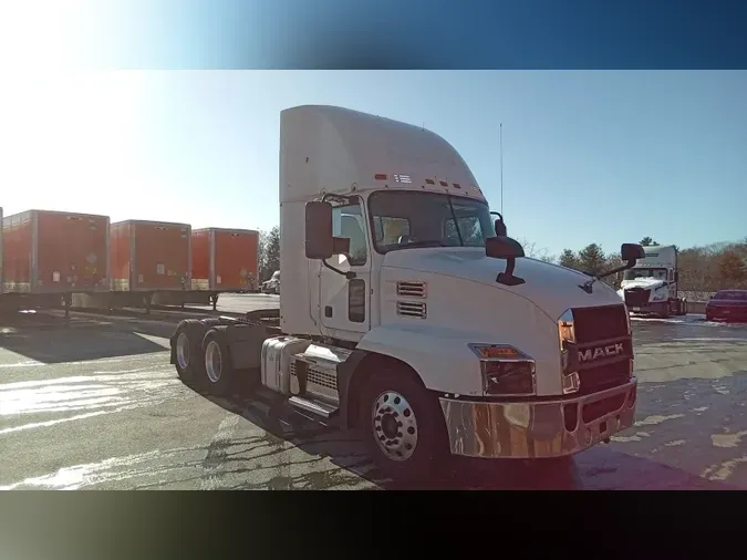 2020 Mack Anthem5d7390417da6b5f22f7a3f0034e59623