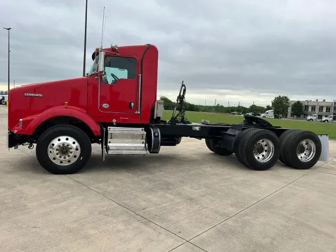 2020 Kenworth T800