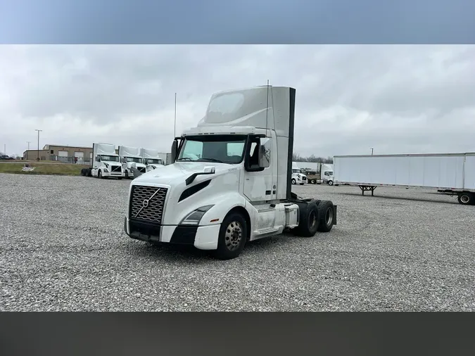 2018 Volvo VNL300