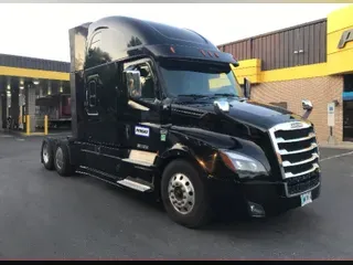 2018 FREIGHTLINER T12664ST