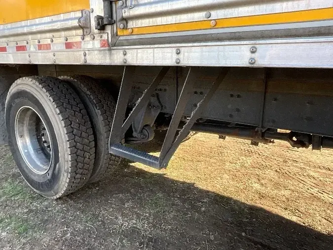 2018 Freightliner M2