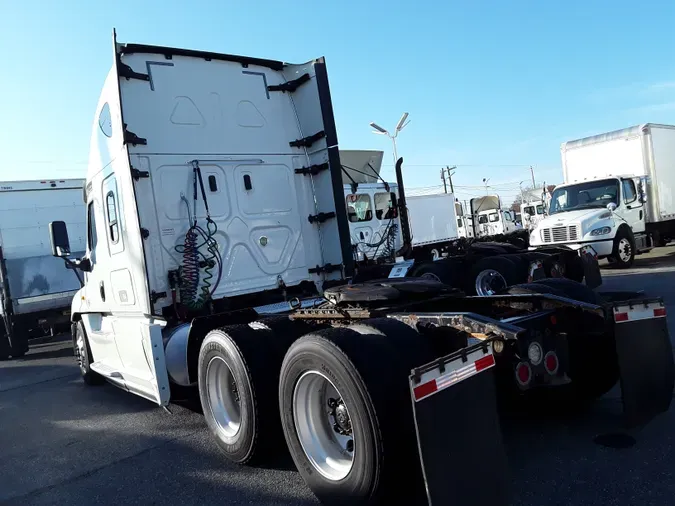 2018 FREIGHTLINER/MERCEDES CASCADIA 125