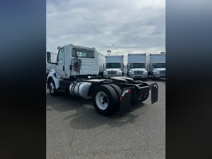 2019 NAVISTAR INTERNATIONAL RH613 DAYCAB S/A
