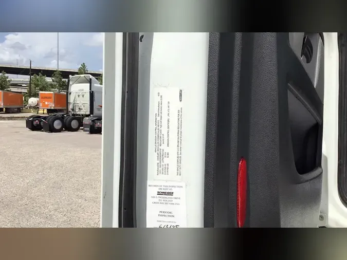 2021 Freightliner Cascadia