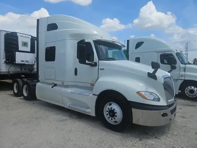 2020 NAVISTAR INTERNATIONAL LT625 SLPR CAB