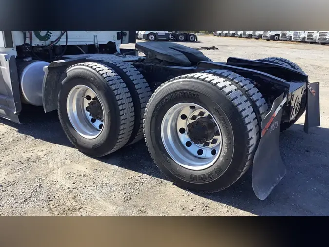 2022 Freightliner Cascadia 126
