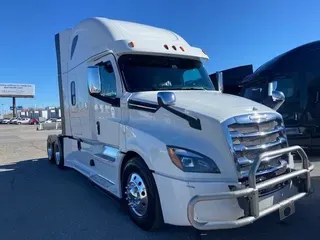2018 FREIGHTLINER CASCADEVO1