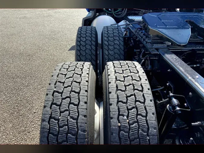 2022 INT LT625 6x4