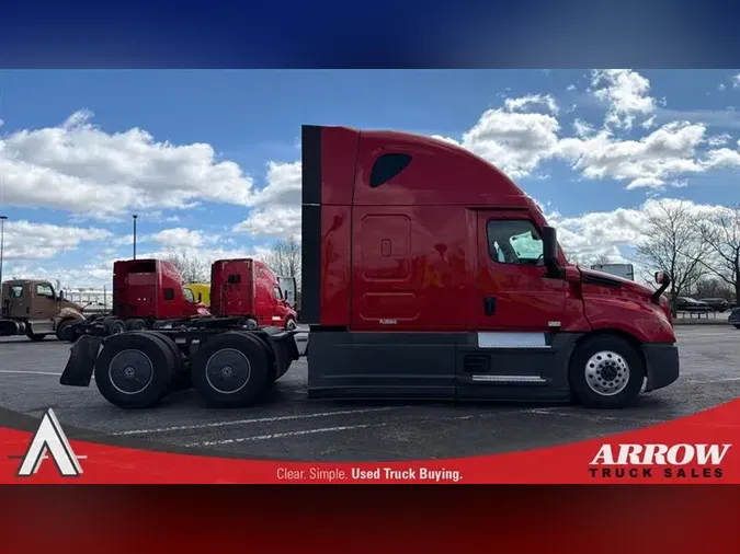 2023 FREIGHTLINER CA126