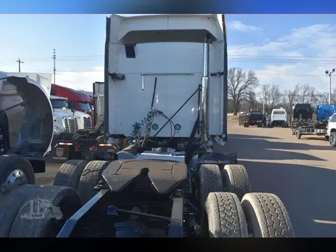 2013 MACK PINNACLE CXU613