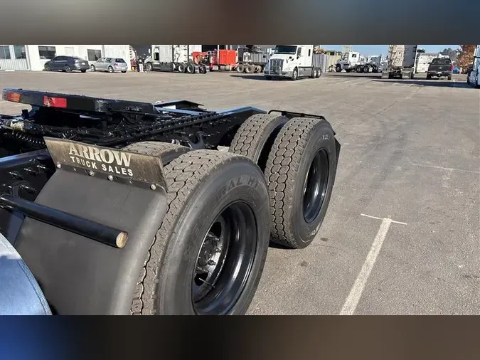 2018 INTERNATIONAL RH613