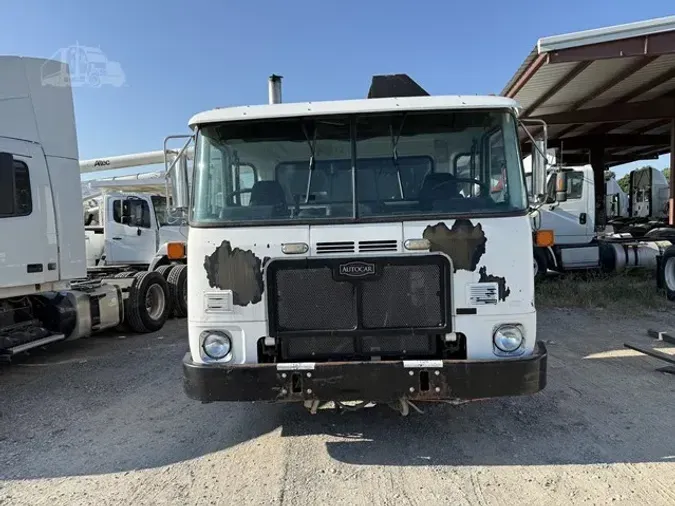 2011 AUTOCAR XPEDITOR