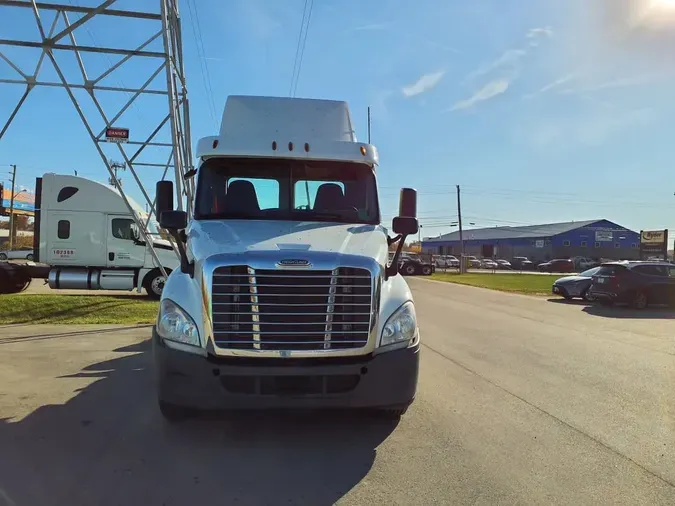 2019 FREIGHTLINER/MERCEDES CASCADIA 1255d9d1dedff7c450207ce87caf0f4326c