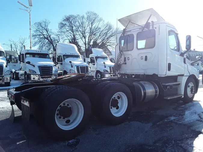 1997 FREIGHTLINER/MERCEDES 4700