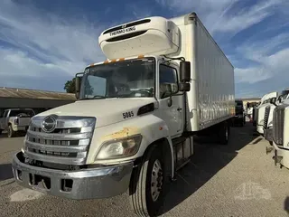 2017 HINO 258