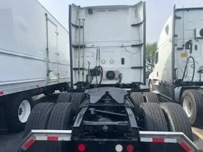 2020 International LT625