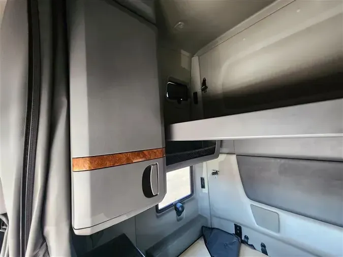 2022 INTERNATIONAL LT625