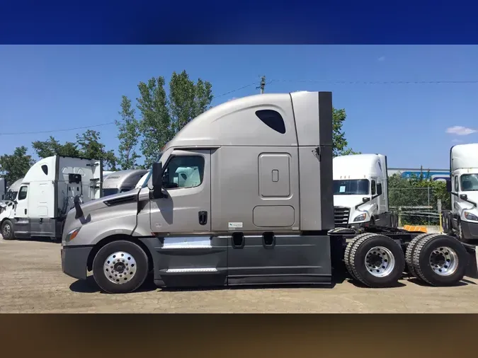 2023 Freightliner Cascadia