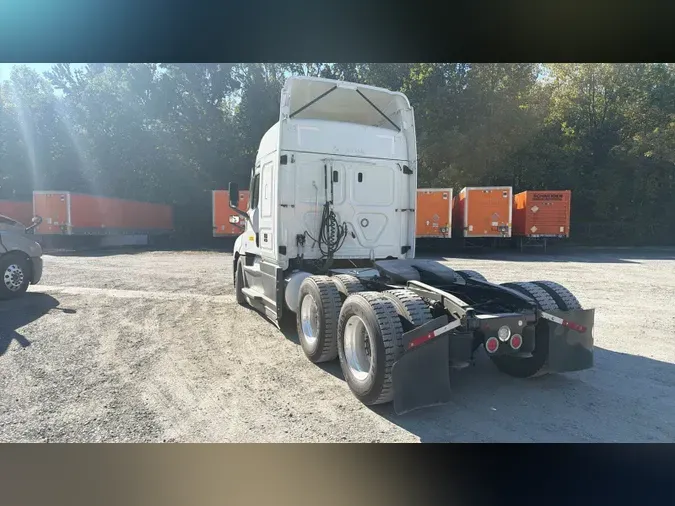 2022 Freightliner Cascadia 1265daa477664e65c8ace216b481904215d
