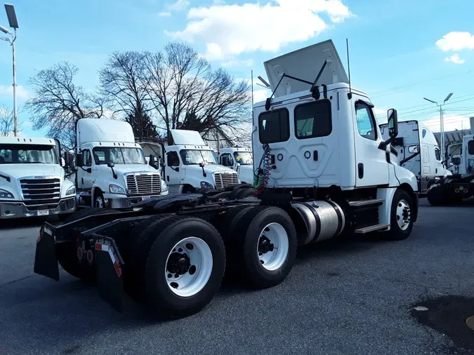 2018 FREIGHTLINER/MERCEDES NEW CASCADIA PX12664