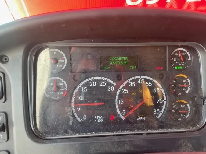 2018 FREIGHTLINER M2 106