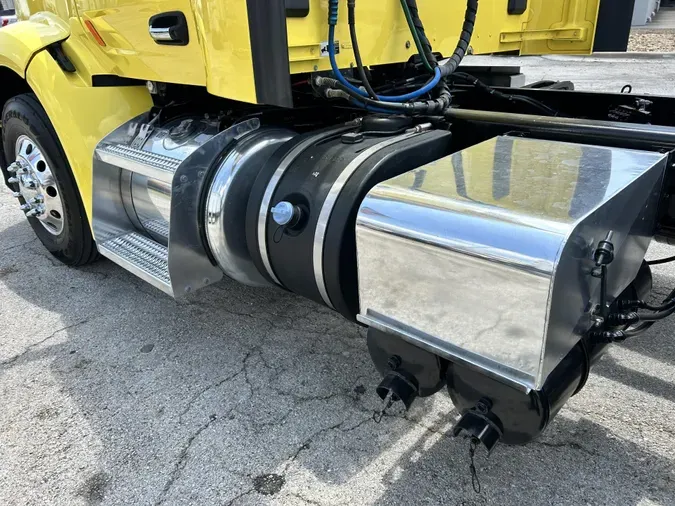 2021 Peterbilt 5795db2b86a1f2743e49065ca673fb9c5f9