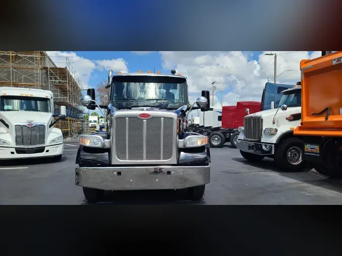 2023 Peterbilt 5675db931e1a0f97b710d2ec54f59a7f8d4