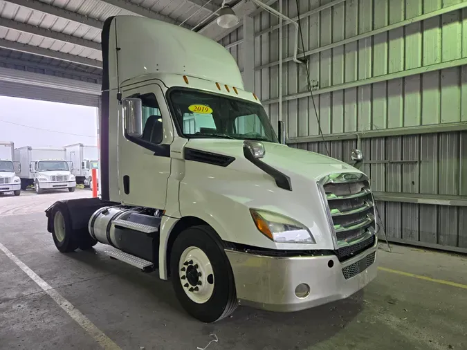 2019 FREIGHTLINER/MERCEDES NEW CASCADIA 126