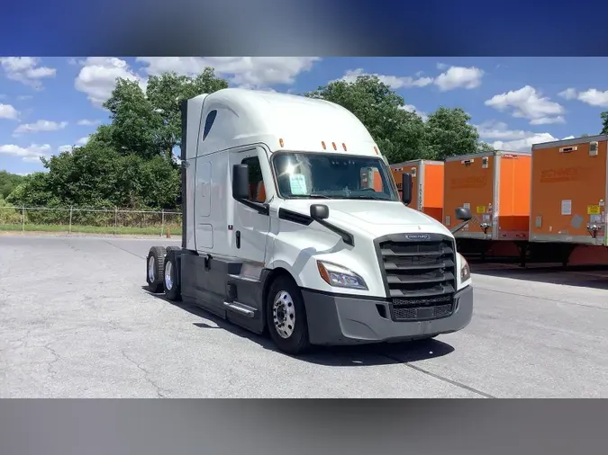 2023 Freightliner Cascadia 1265dbb0d5523d1c97386af018054cc895f