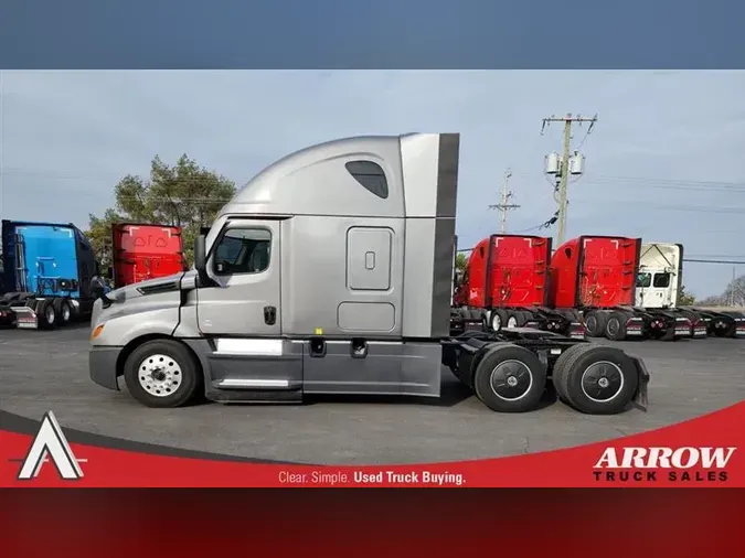 2021 FREIGHTLINER CA126