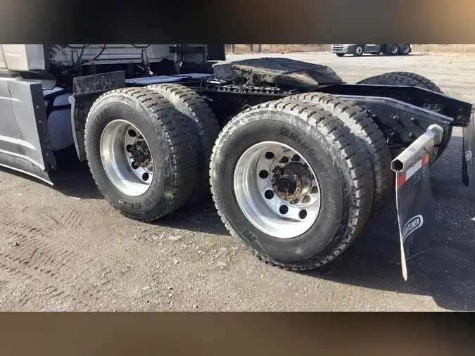 2022 Freightliner Cascadia 126