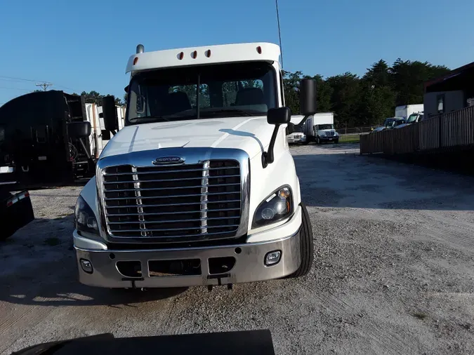 2018 FREIGHTLINER/MERCEDES CASCADIA 125