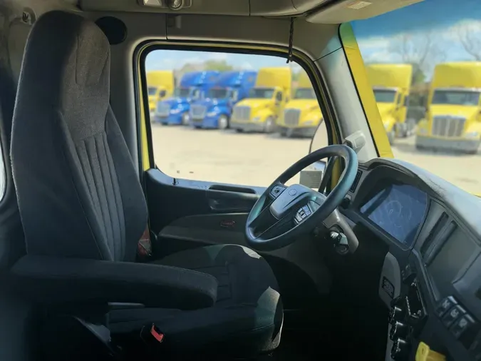 2022 Peterbilt 579