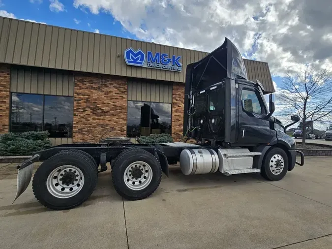2021 FREIGHTLINER Cascadia 1165dceb8d4be640002a47493a6c878627c