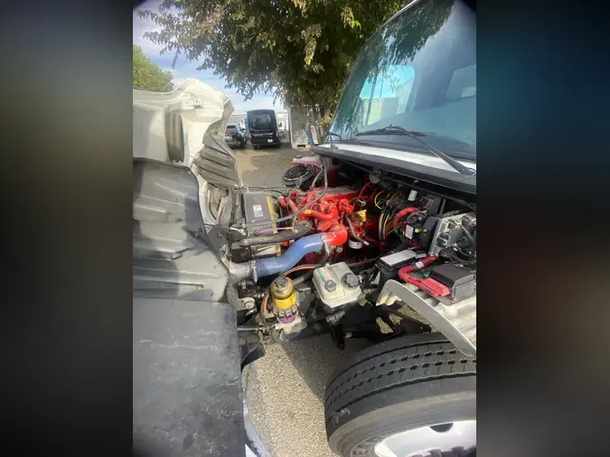 2019 FREIGHTLINER/MERCEDES M2 106