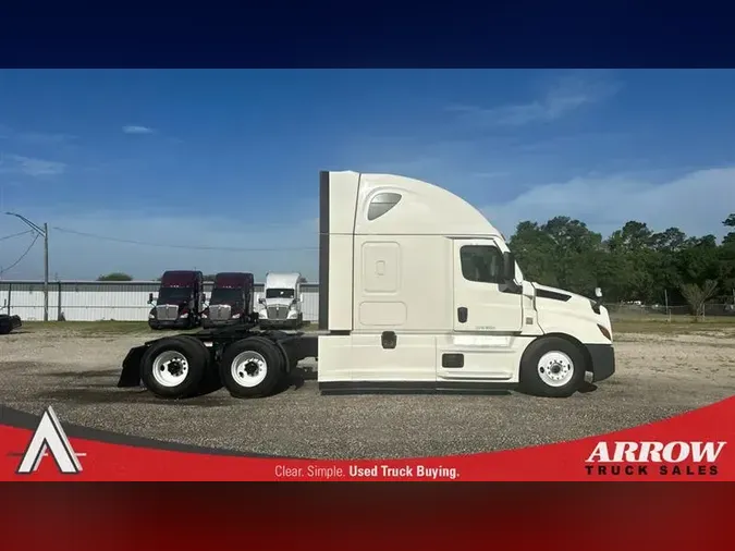 2020 FREIGHTLINER CA126
