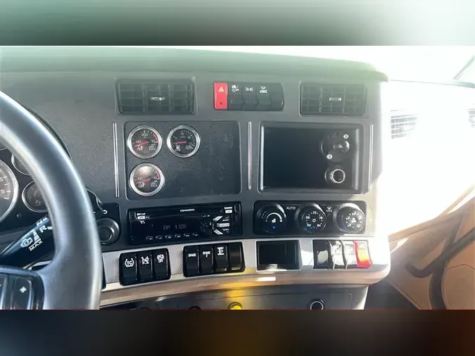2021 KENWORTH T680