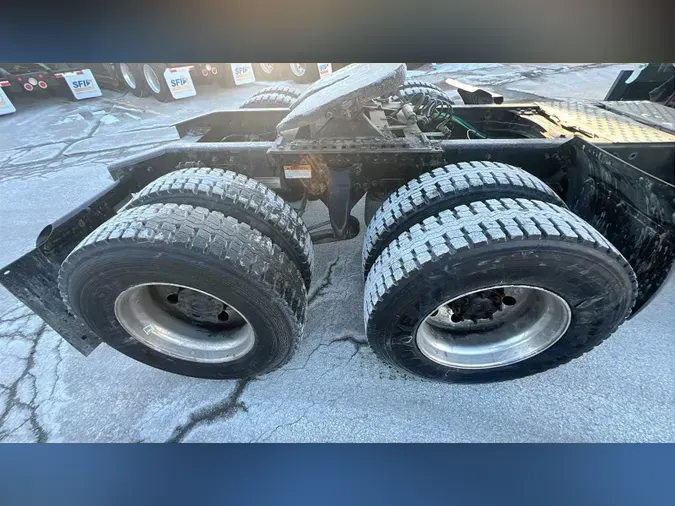 2021 Freightliner Cascadia 126