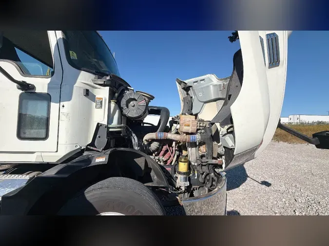 2020 Mack Anthem5de023000be7c860a98c4f8b8640240f