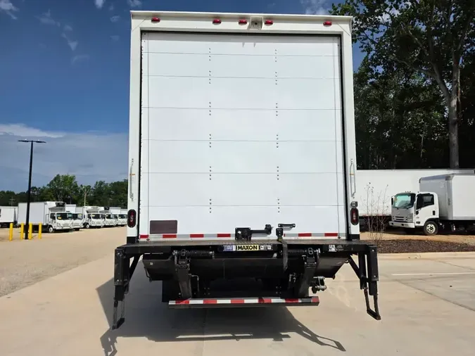2021 FREIGHTLINER/MERCEDES M2 106