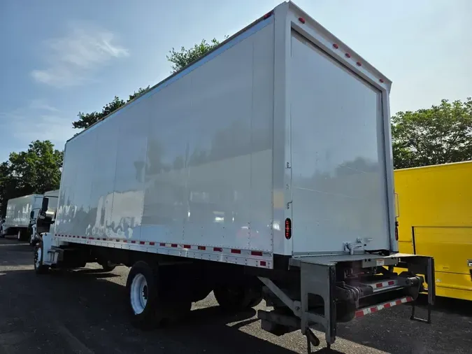 2018 FREIGHTLINER M2 106