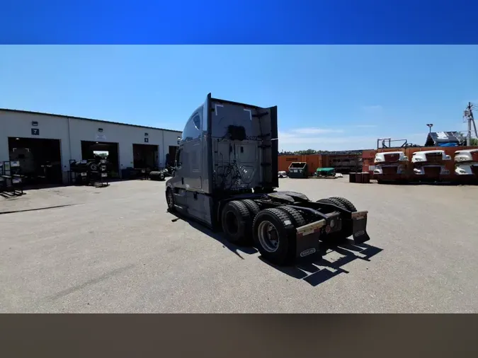 2023 Freightliner Cascadia 1265de812d5db61017ea878bdf7e8d47c2c