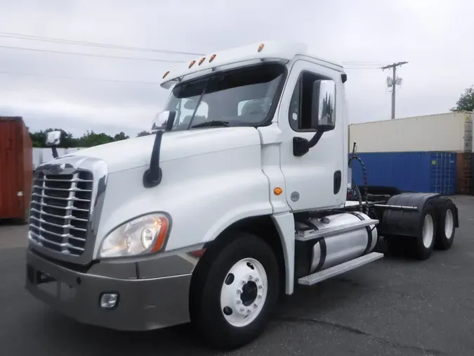 2016 FREIGHTLINER/MERCEDES CASCADIA 1255df56c4e9dc6d93ebf067d7c05218e63