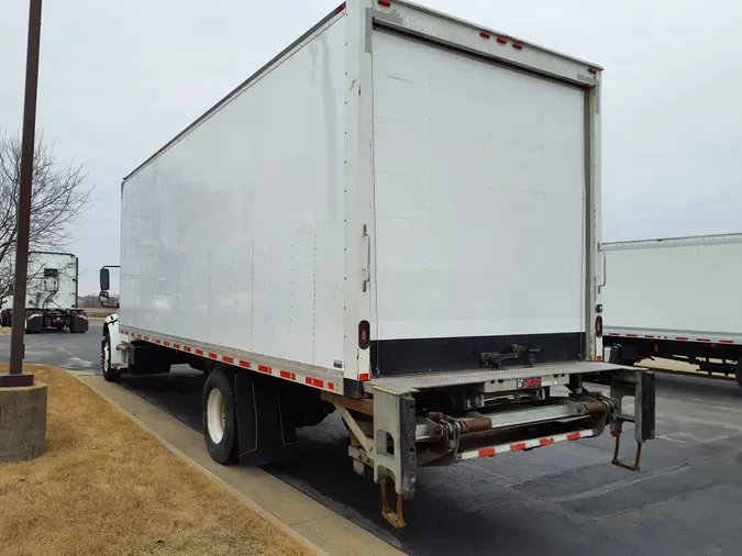 2018 FREIGHTLINER/MERCEDES M2 106