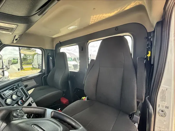 2024 Freightliner Cascadia 126