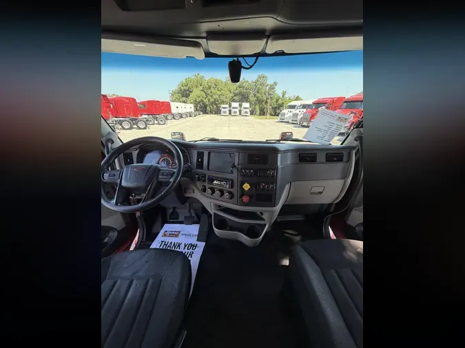 2022 Peterbilt 579