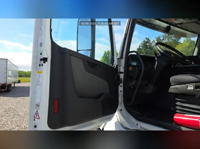 2018 Volvo VNL300